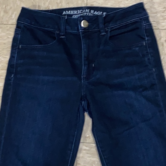 American Eagle Outfitters High Rise Jegging in Darkest Blue size 4 - Picture 2 of 13